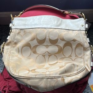 REDUCED!!! Large preowned coach bag